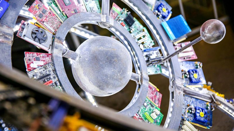 揭秘数据中台建设：关键要素与选型指南